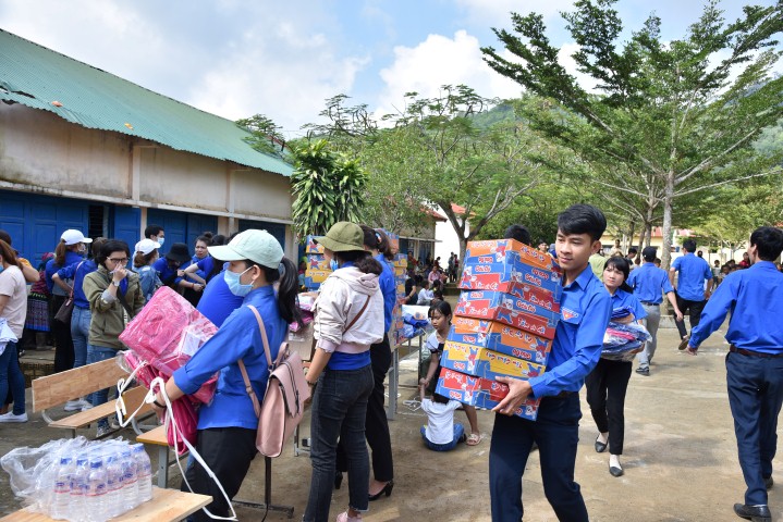 Công ty Nhôm Đắk Nông: Tích cực tham gia các hoạt động thiện nguyện